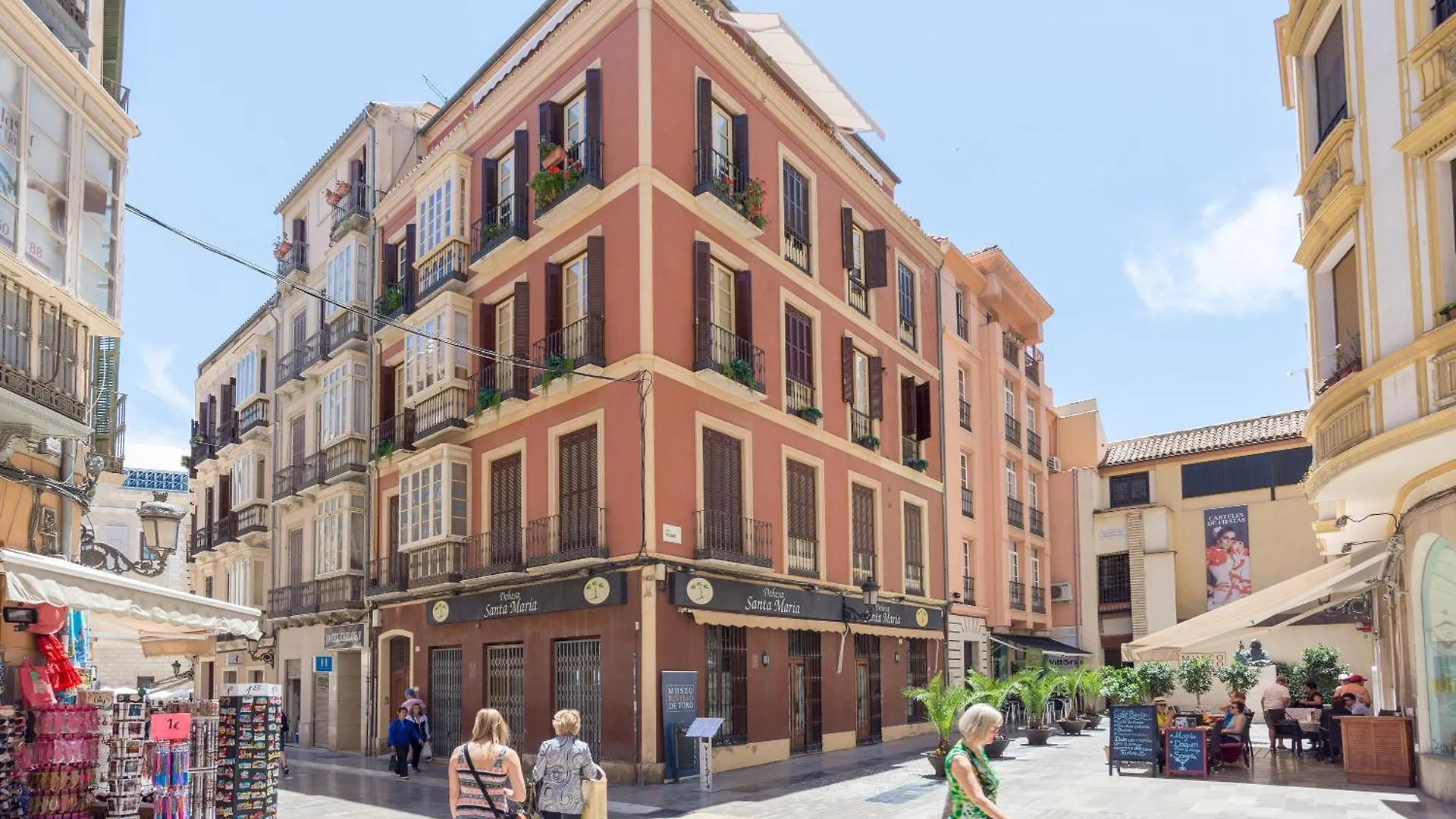 Cozy Cathedral Apartment In Malaga